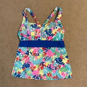Land’s End Womens Swim Floral, soft cup Tankini top.  Size 8 regular